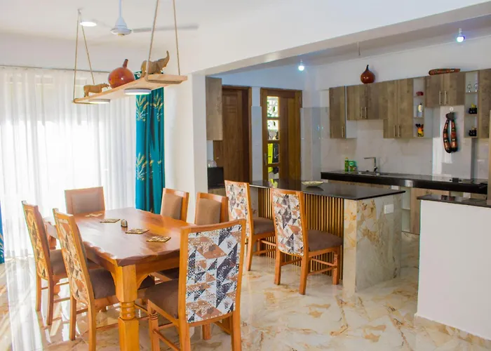 Freggy Comfort Homes, Queen Eliza 1Bedroom